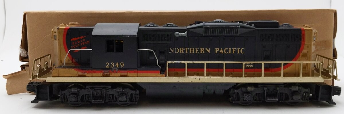 Lionel 2349 Vintage O Northern Pacific GP-9 Diesel Locomotive/Box