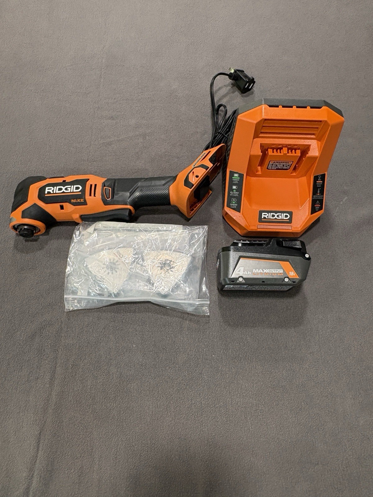 RIDGID Oscillating Multi-Tool combo w/ 18V/ 4.0 Ah Battery & Charger