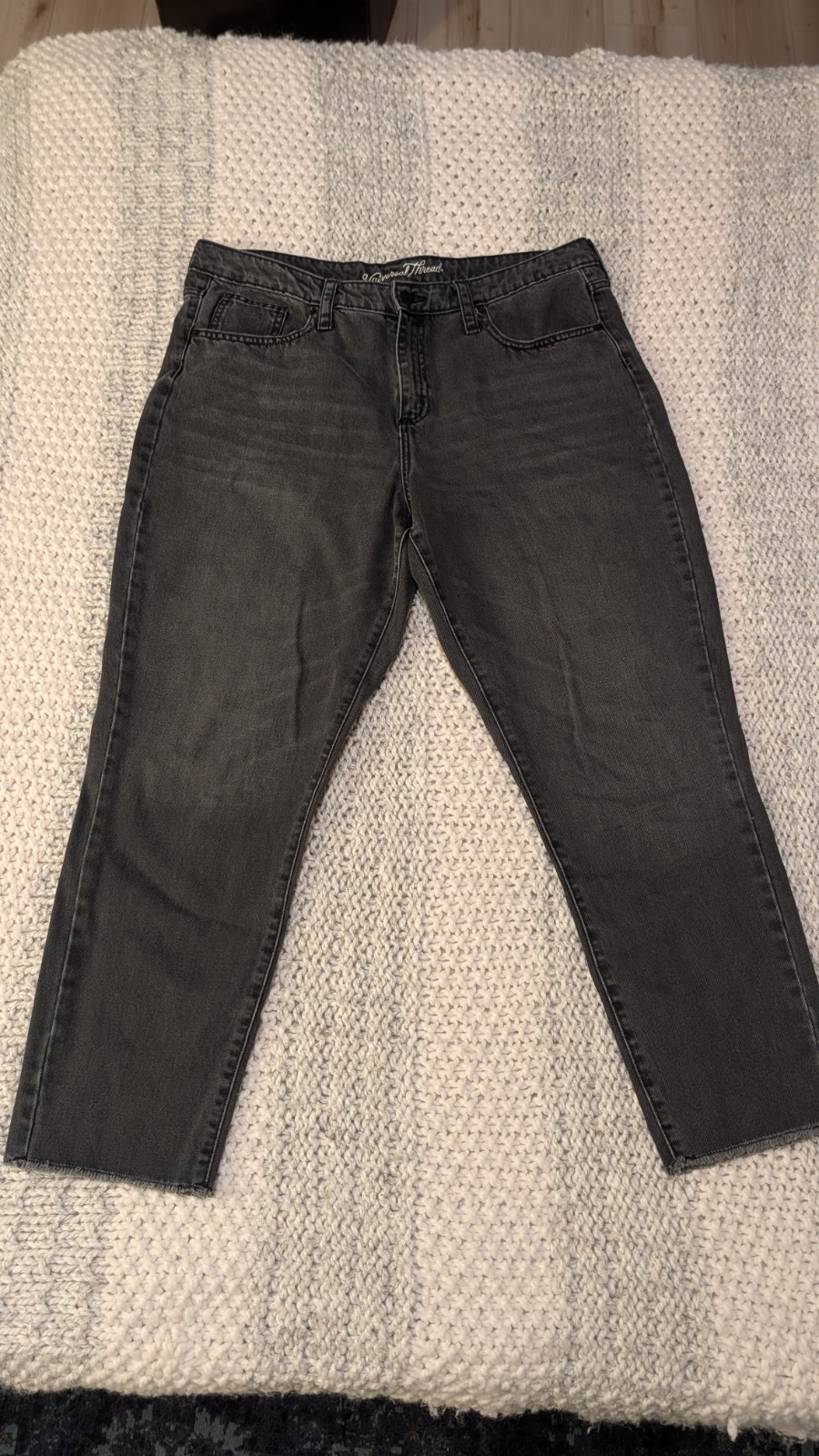 Universal Thread Women 14R High Rise Straight Raw Hem Charcoal Black Ankle Jeans Universal Thread Women 14R High Rise Straight Raw Hem Charcoal Black Ankle Jeans