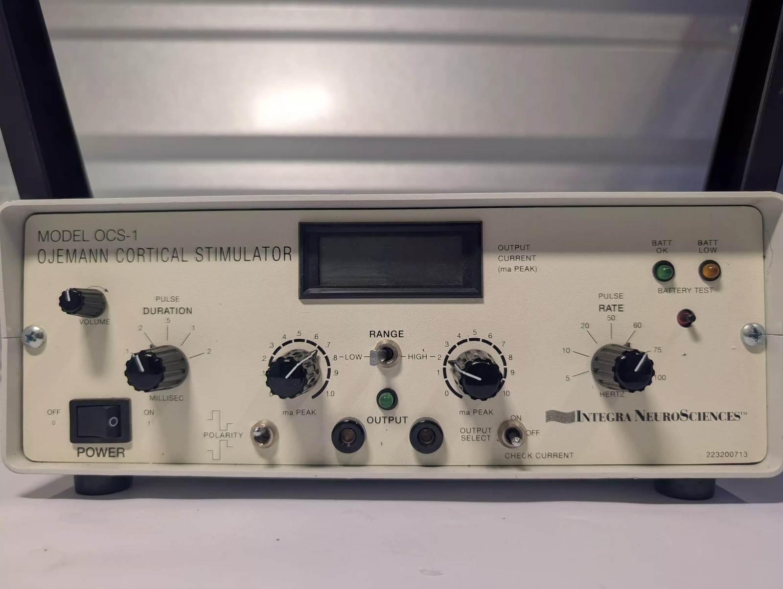 Integra NeuroSciences Ojemann Cortical Stimulator Model OCS-1
