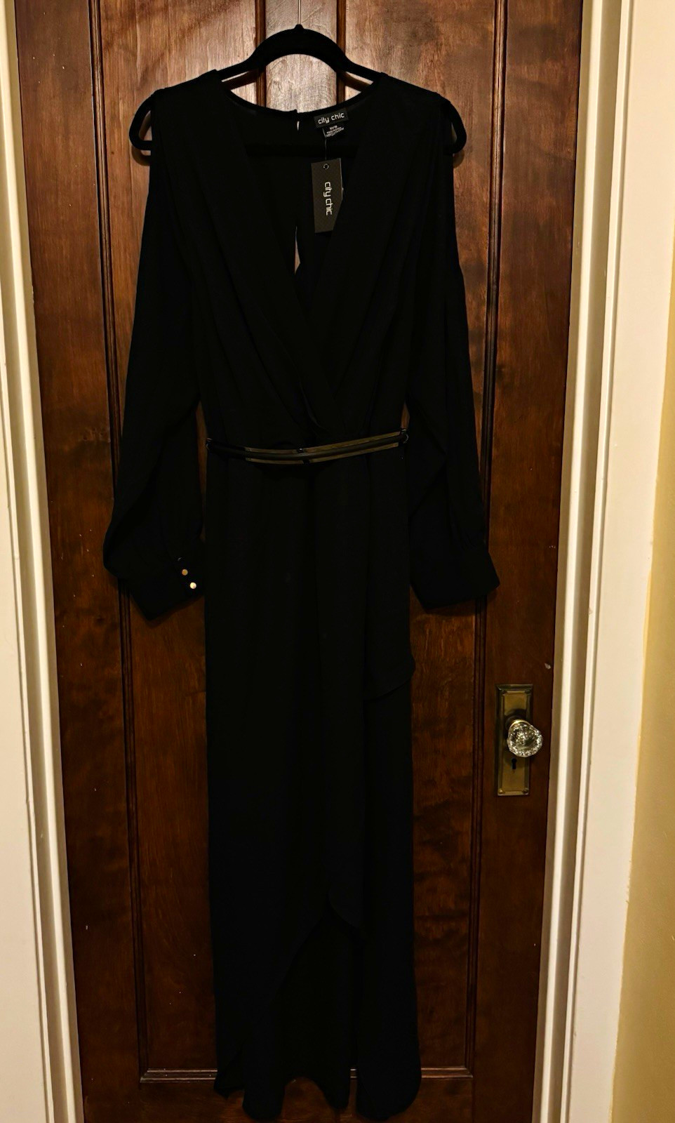 City Chic Black Solid Maxi Dress, Size 18 (plus size) V-Neck Long Sleeve Button