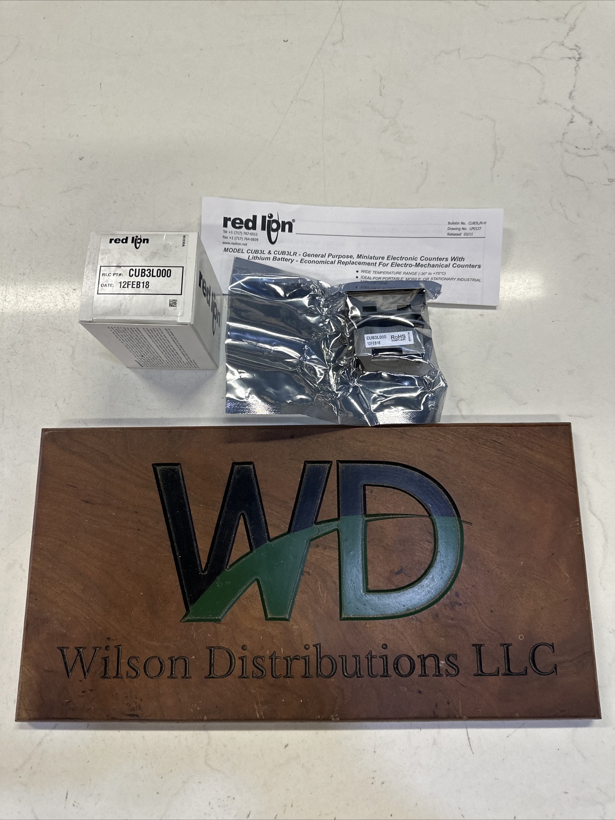 NEW RED LION CONTROLS CUB3L000 6-DIGIT COUNTER FACTORY SEALED NEW RED LION CONTROLS CUB3L000 6-DIGIT COUNTER FACTORY SEALED