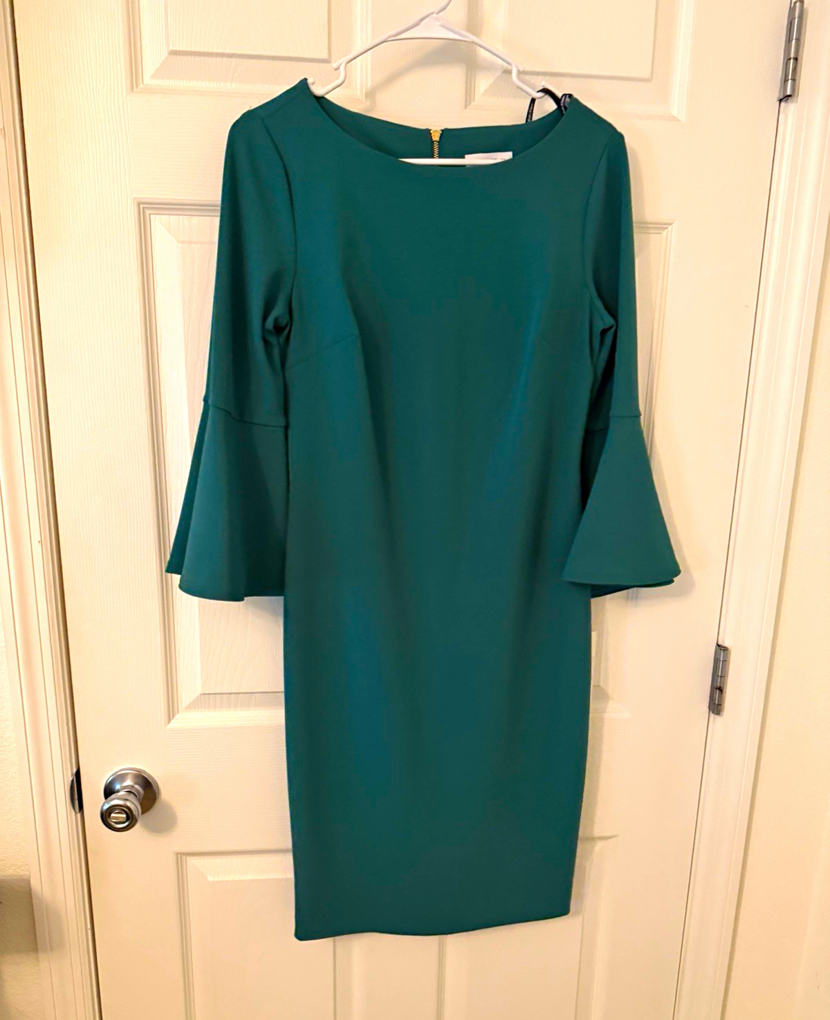 Calvin Klein Green Sheath Dress Bell Sleeves Round Neck Knee Length Crepe 6