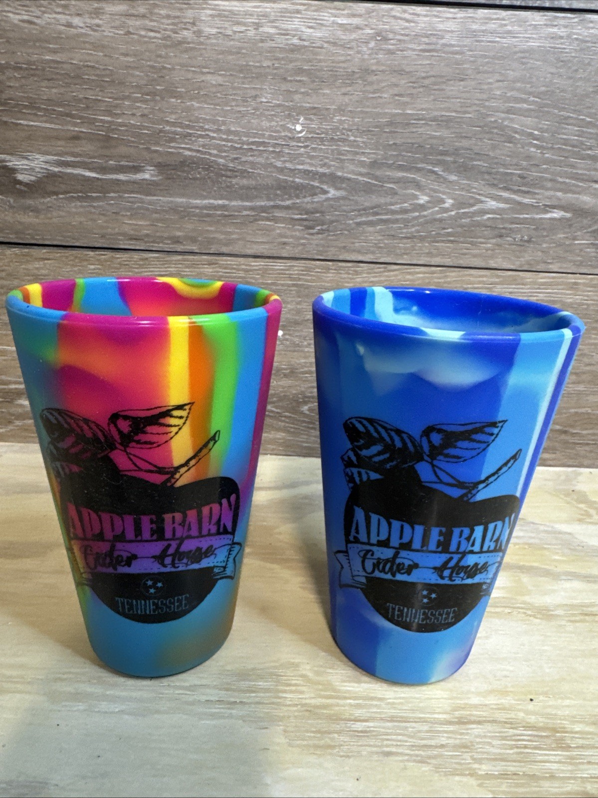 NEW 2 Sili Pint 16 Oz Silicone Cups Pigeon Forge Tumbler Apple Barn Cider House