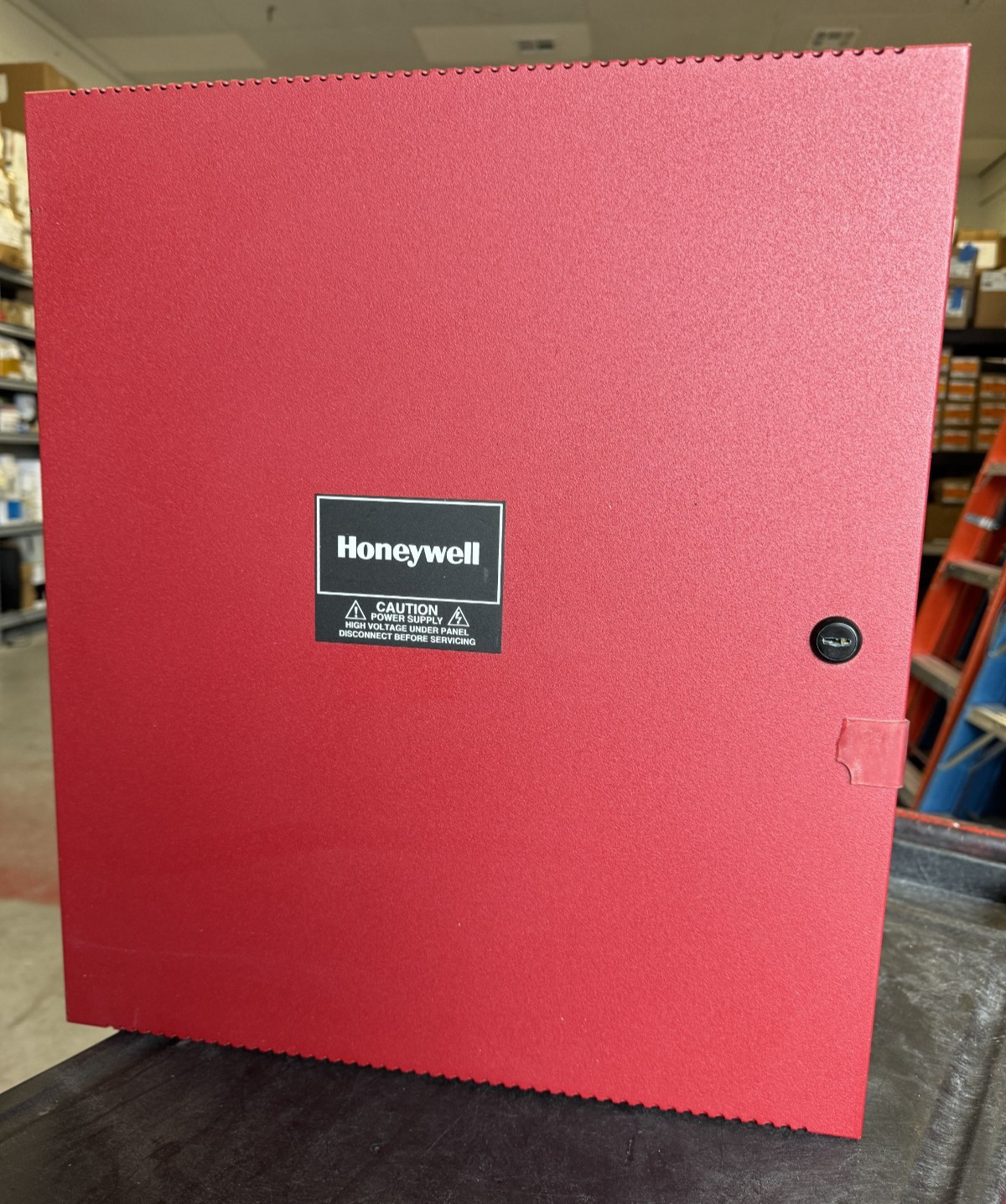 1- Honeywell HPFF8 with power supply. NO KEY