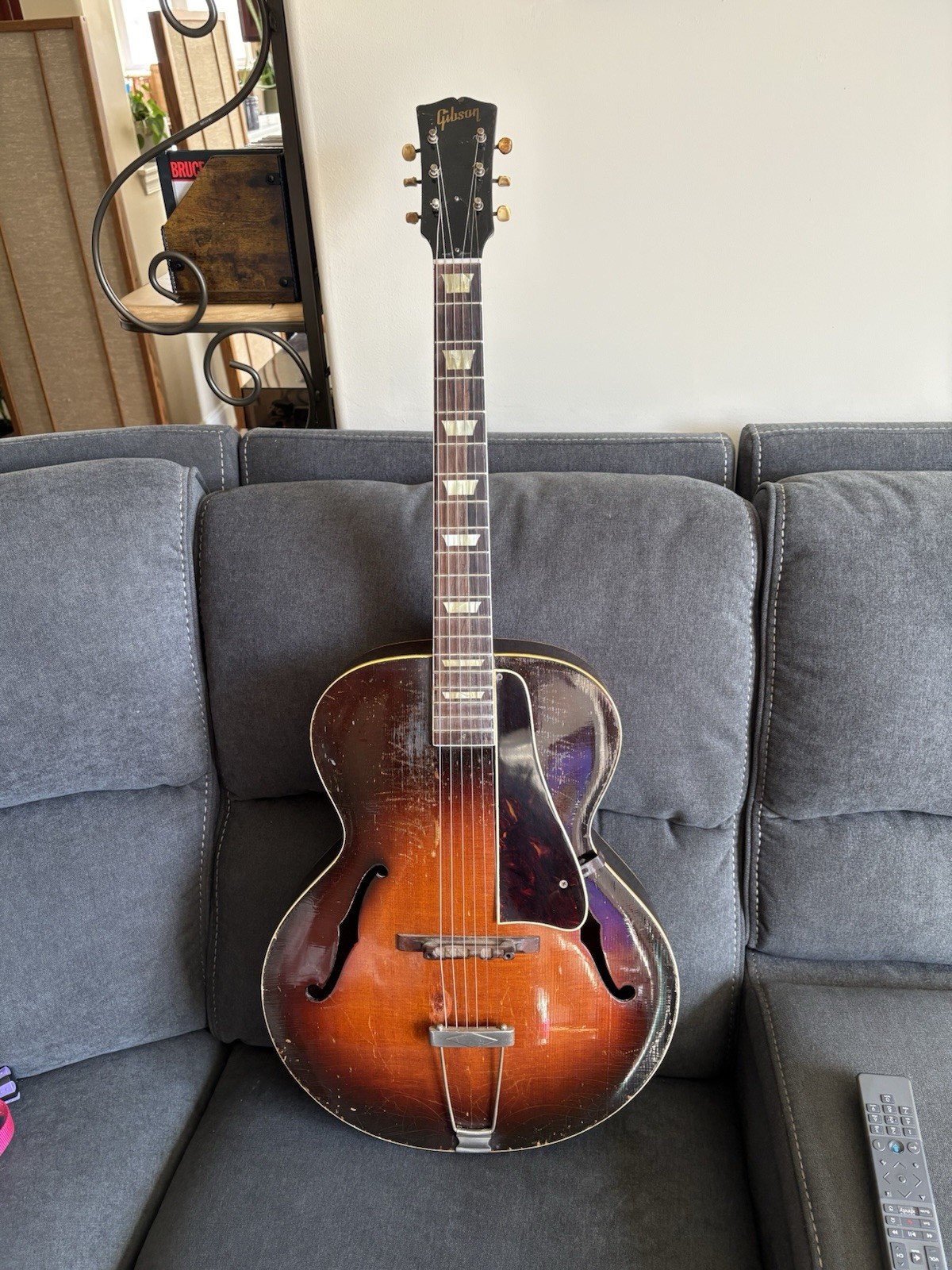 gibson l-50 guitar 1940’s Amazing Playing Guitar Loudest I’ve Every Heard gibson l-50 guitar 1940’s Amazing Playing Guitar Loudest I’ve Every Heard