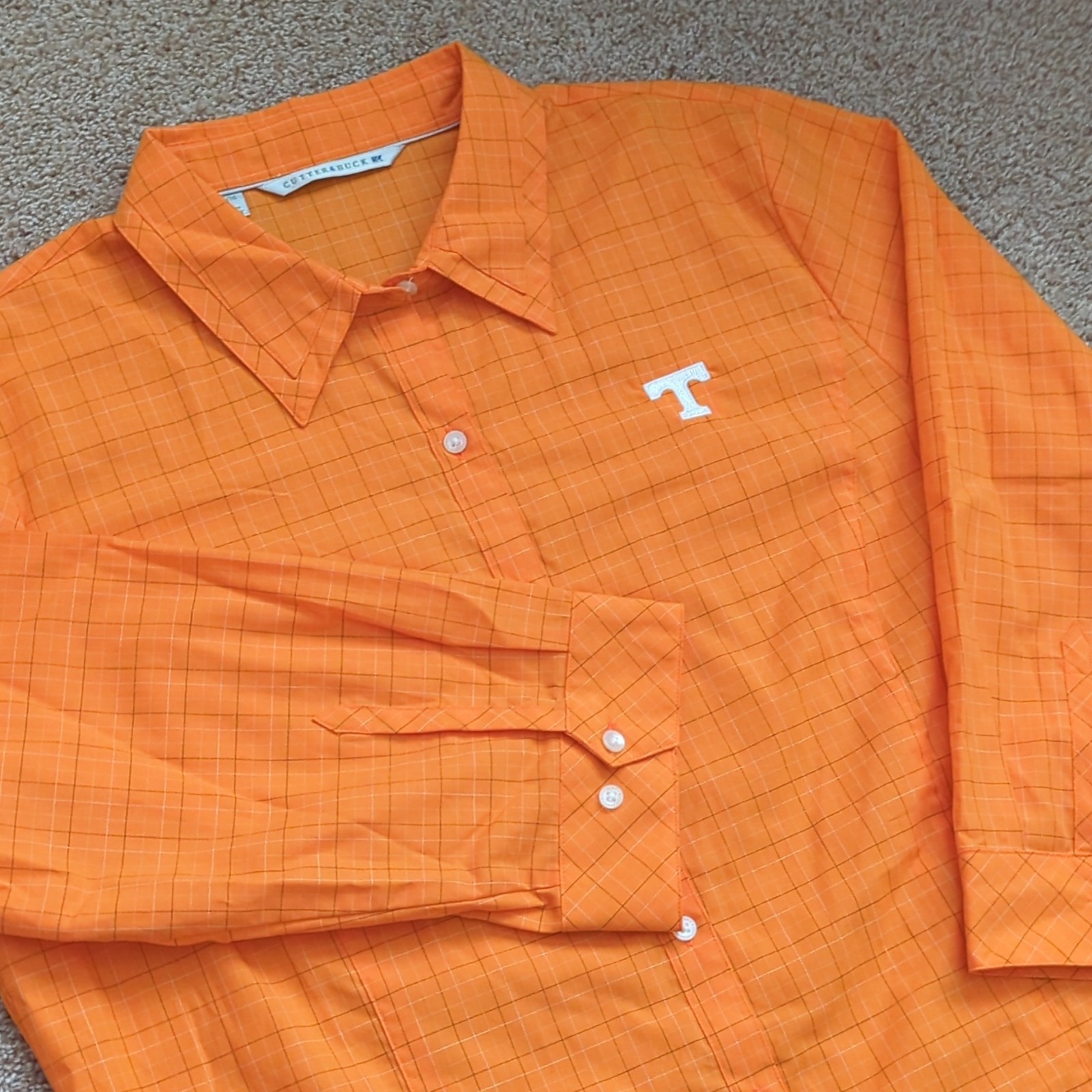 Cutter & Buck Tennessee Volunteers Women\'s Button-Front 3/4 Sleeve Shirt XL Cutter & Buck Tennessee Volunteers Women\'s Button-Front 3/4 Sleeve Shirt XL