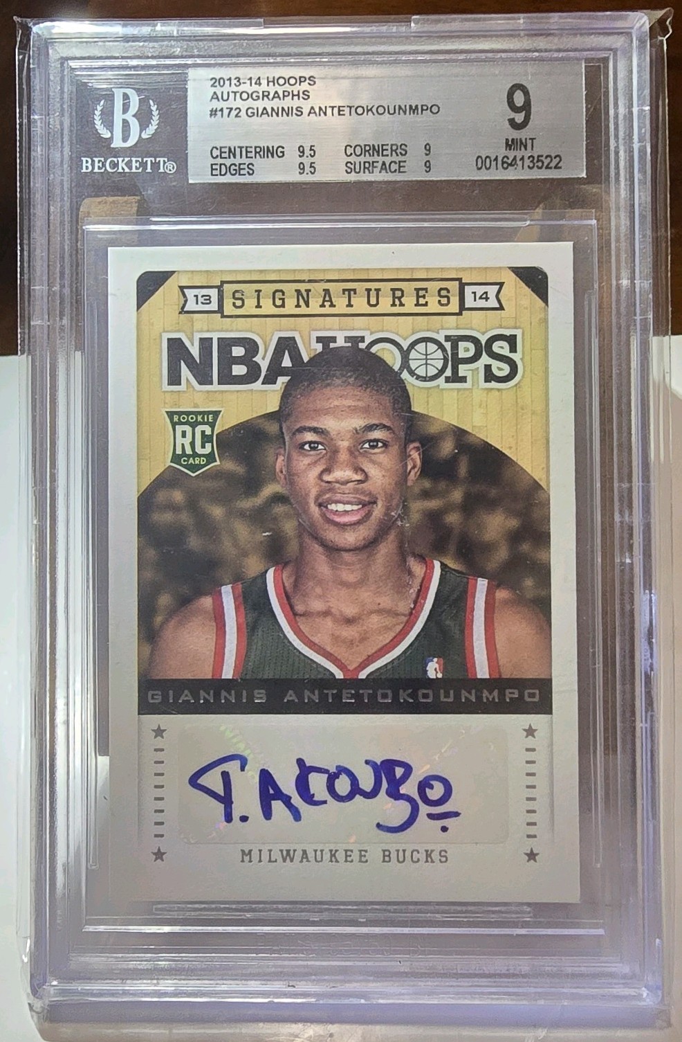2013-14 NBA Hoops - Signatures Giannis Antetokounmpo #172 (AU, RC) 2013-14 NBA Hoops - Signatures Giannis Antetokounmpo #172 (AU, RC)