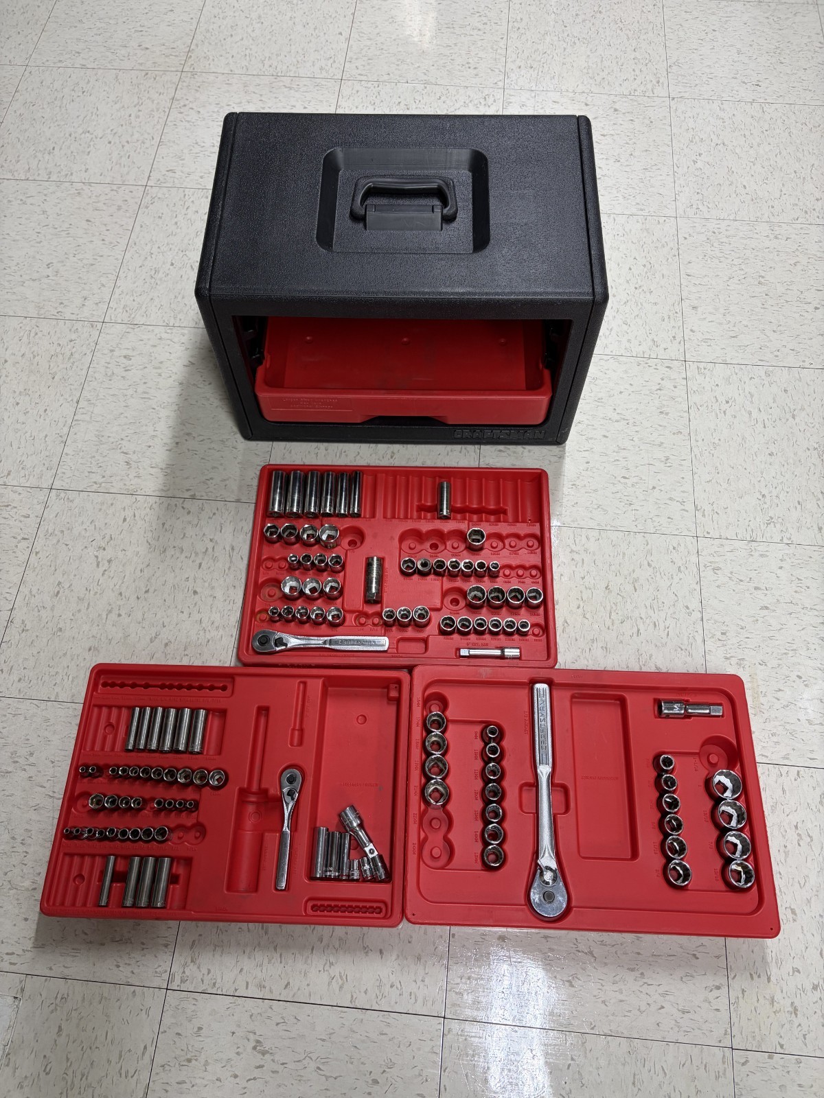 Craftsman Tools USA Mechanic Socket Wrench Tool Set 4 Drawer Box Vintage 116pc Craftsman Tools USA Mechanic Socket Wrench Tool Set 4 Drawer Box Vintage 116pc