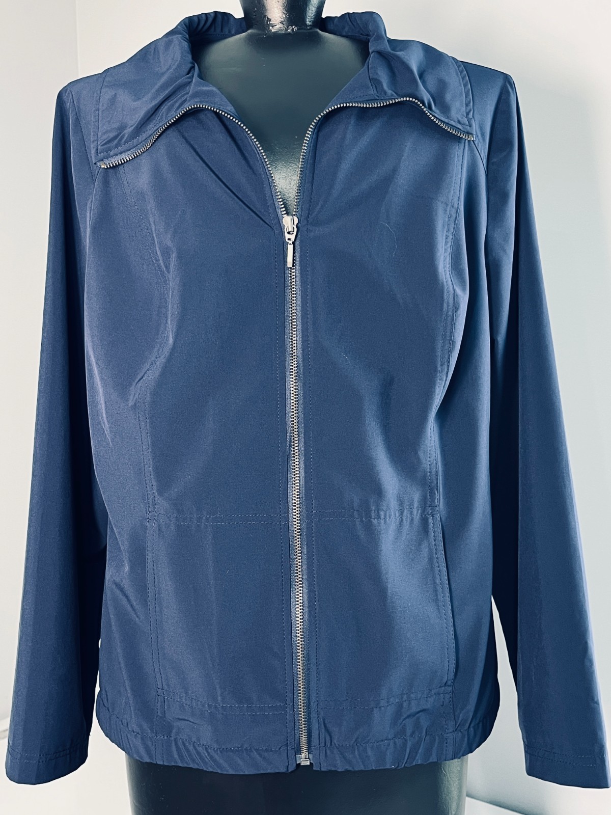 Chico\'s Weekends Jacket Blue Lightweight Full Zip Pockets Minimalist Size M