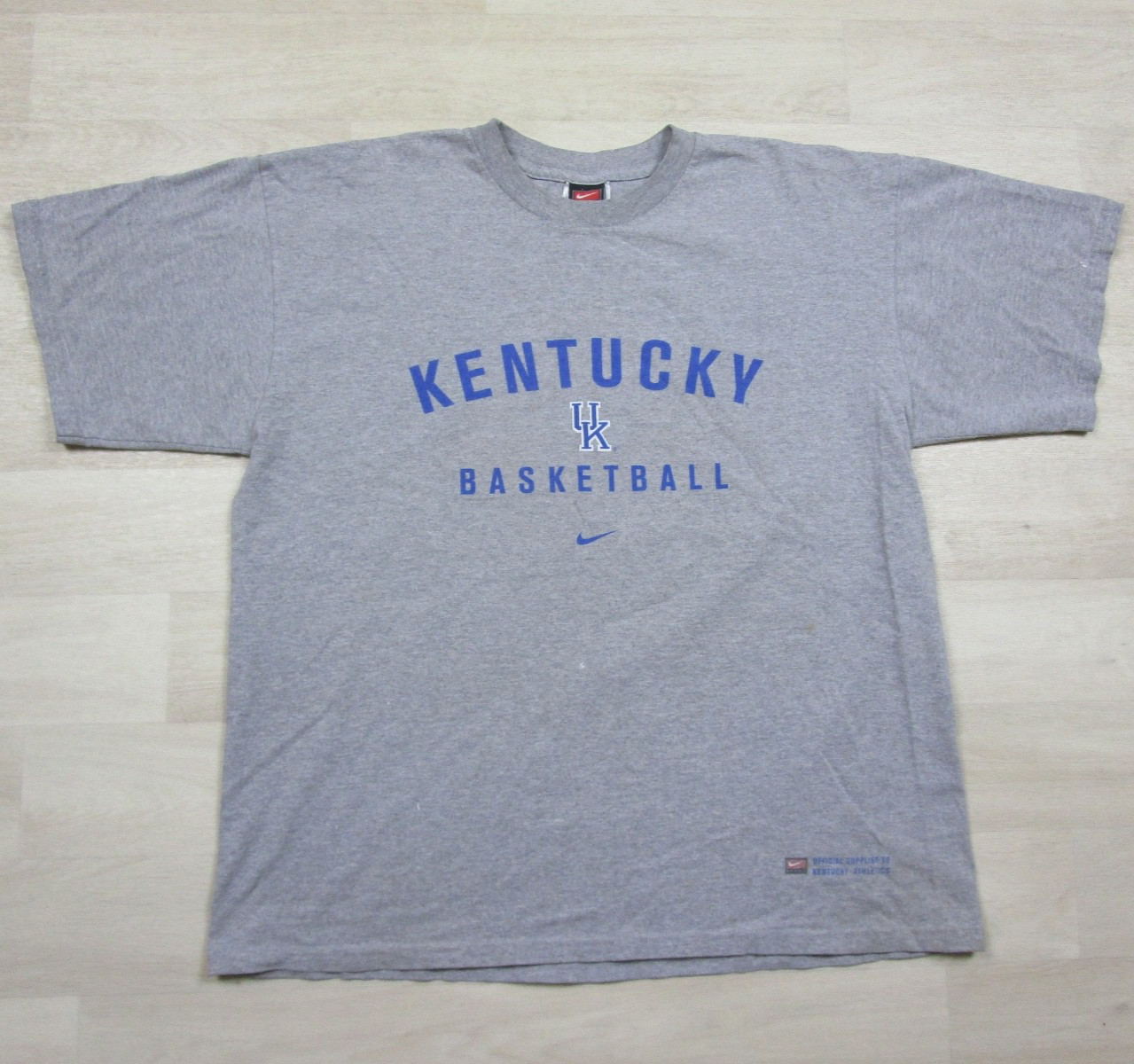 Vintage Nike Team University of Kentucky Basketball T Shirt (L) Y2K NCAA