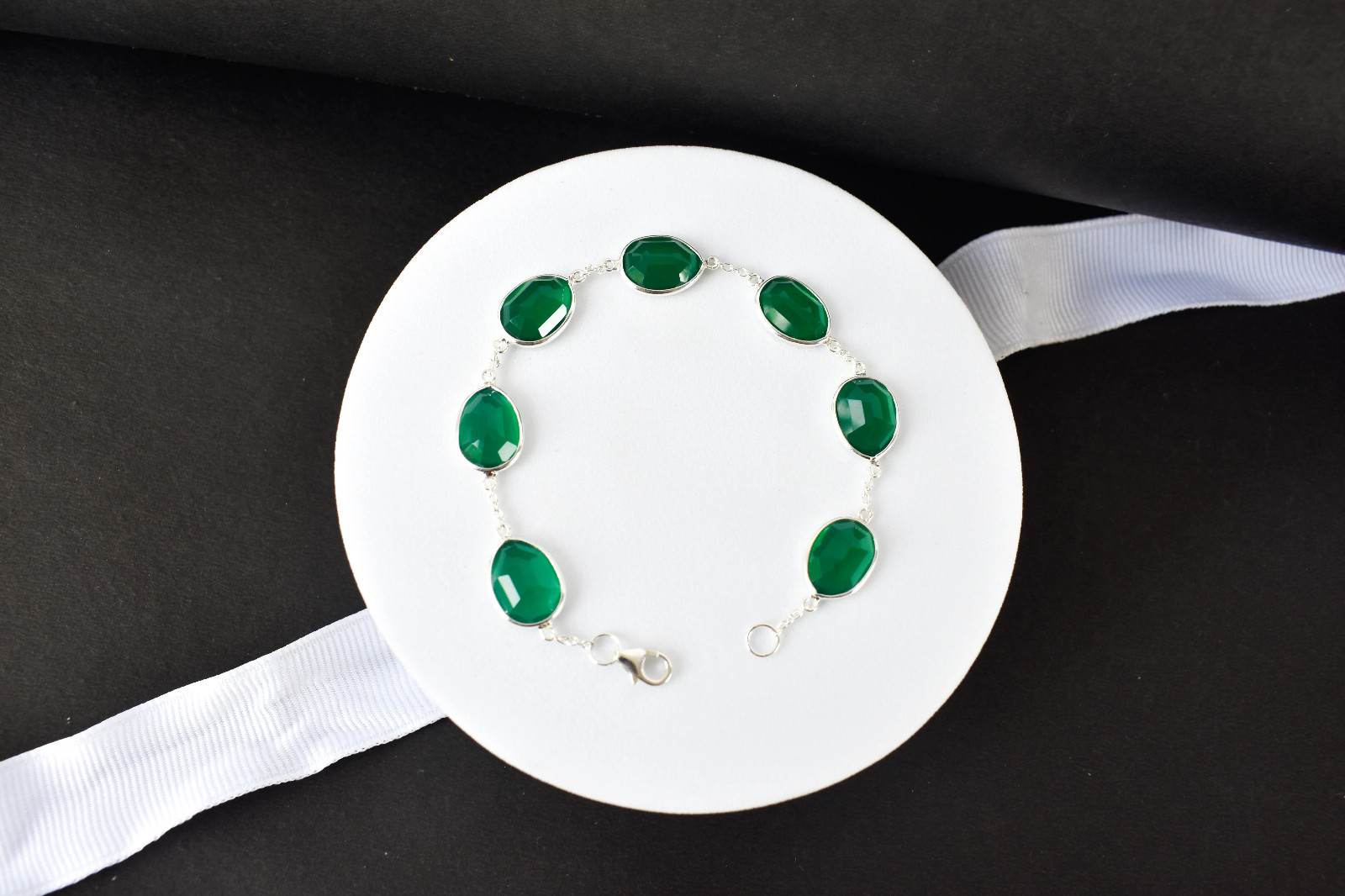 Natural Green Onyx Oval Bezel Station Bracelet 925 Sterling Silver 20ctw