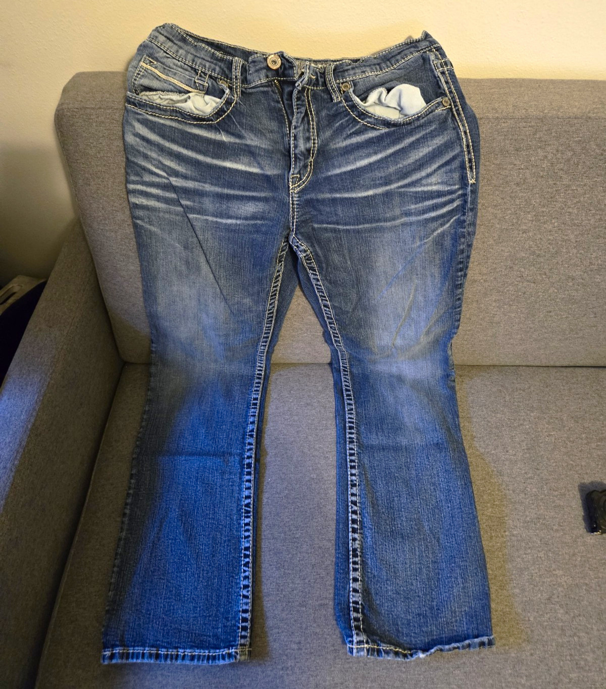 BKE Men’s Bootcut Blue Denim Jeans Medium Wash Mid Rise 5-Pocket Button