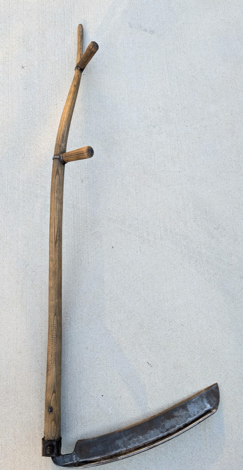 WI Barn Antique Vintage Scythe Sickle Reaper Snathe 60\