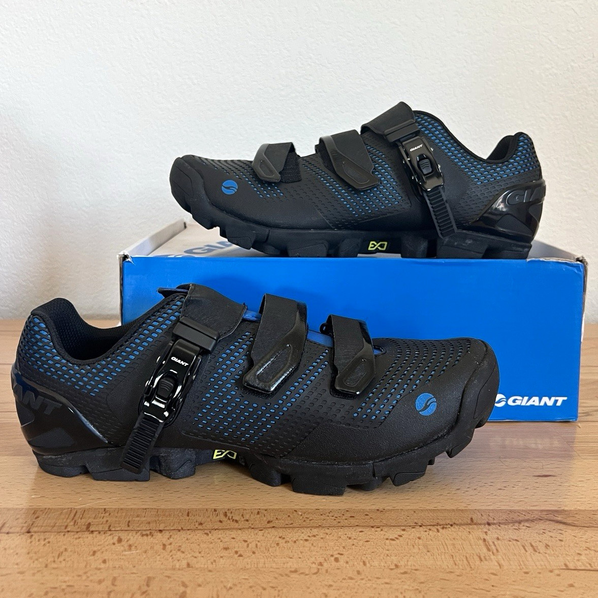 Giant Flow Mountain Cycling Shoes Black/Blue Unisex EU46 US13