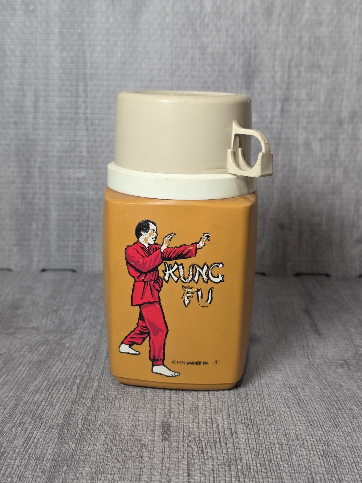 VTG 1974 Kung Fu David Carradine Thermos King-Seeley Martial Arts TV Show 8 oz VTG 1974 Kung Fu David Carradine Thermos King-Seeley Martial Arts TV Show 8 oz