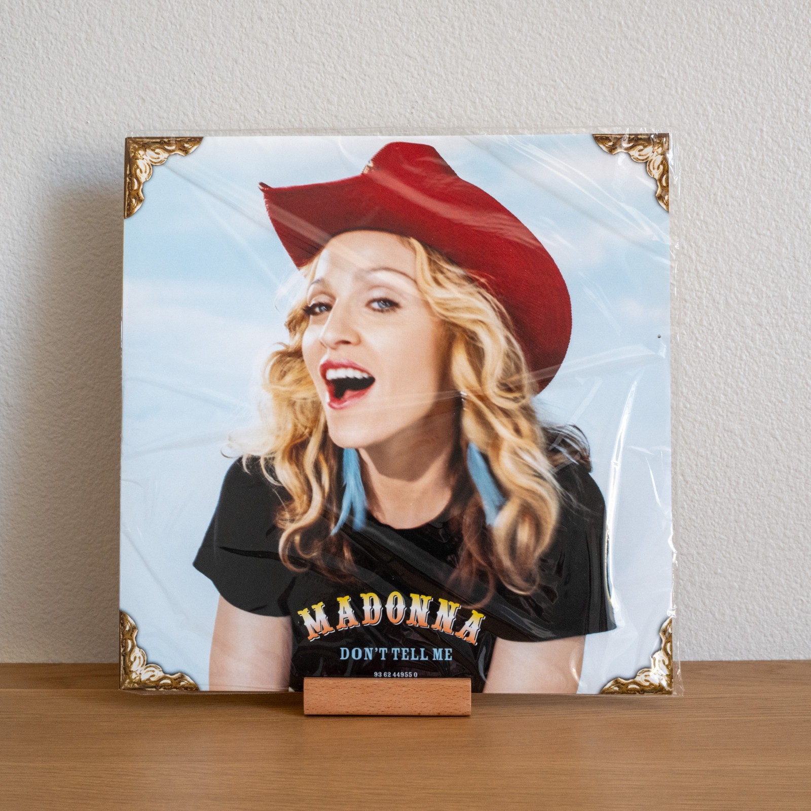 Madonna - Don't Tell Me, 12