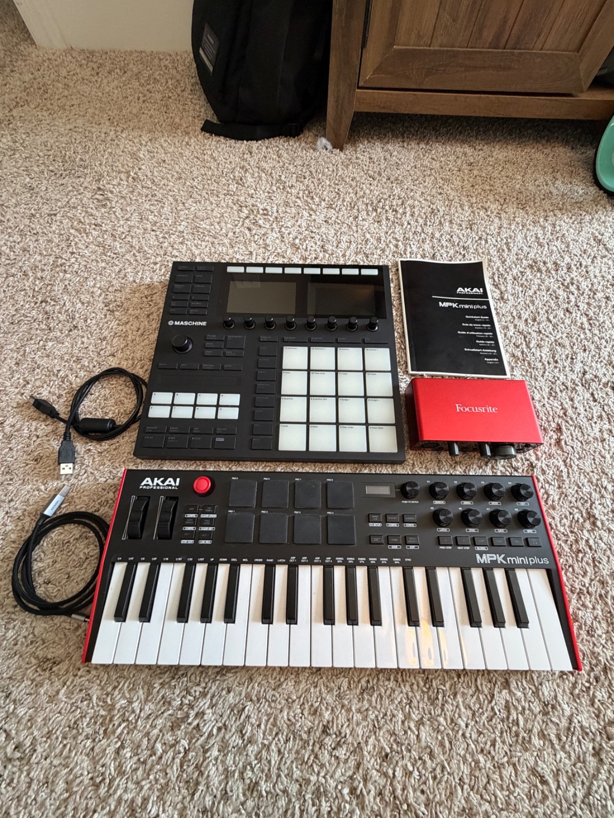 Maschine MK3 + Akai Pro MPK Mini Plus (37-Key) + Scarlett Solo + 5 Expansions