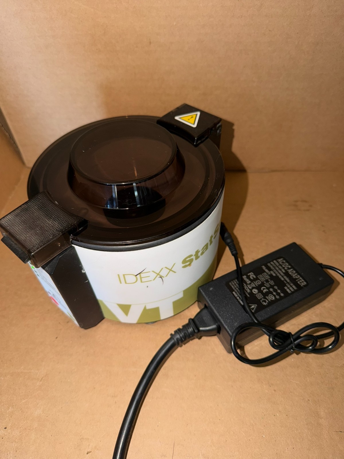 IDEXX StatSpin VT Veterinary Centrifuge V901-22 with Power Supply and Rotor