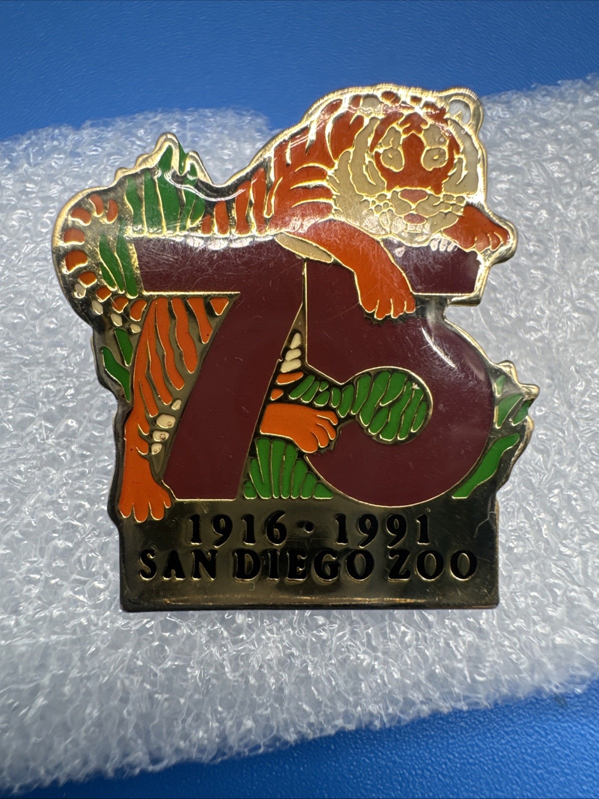 Vintage 1916-1991 San Diego Zoo 75th Anniversary Tiger Enamel Lapel Pin
