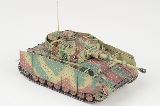 Dragon Models 1/72 Sd.Kfz.161 Panzer IV J #721 w/Schurzen German Army Dragon Models 1/72 Sd.Kfz.161 Panzer IV J #721 w/Schurzen German Army