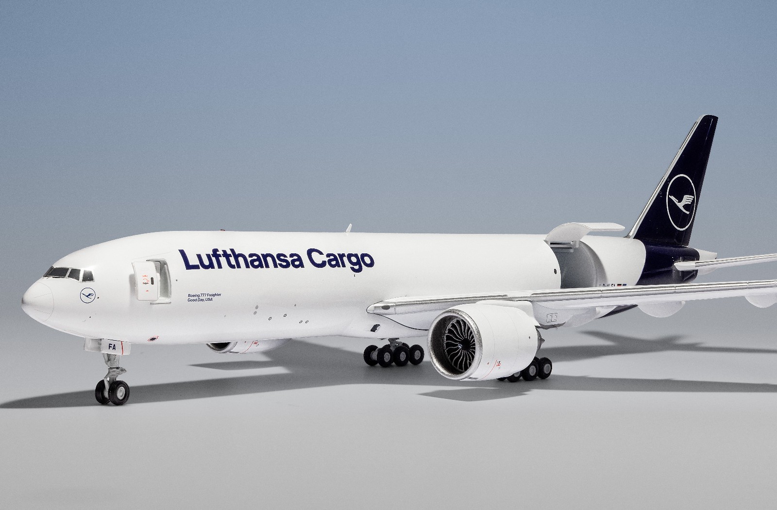 Gemini Jets 1:200 LUFTHANSA CARGO B777F INTERACTIVE - D-ALFA - G2DLH1144 - NEW Gemini Jets 1:200 LUFTHANSA CARGO B777F INTERACTIVE - D-ALFA - G2DLH1144 - NEW