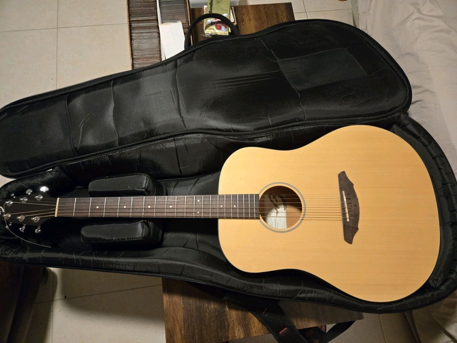 Guitar Breedlove Acoustic Guitar Atlas Passport D200/SMP With Gig Bag Guitar Breedlove Acoustic Guitar Atlas Passport D200/SMP With Gig Bag
