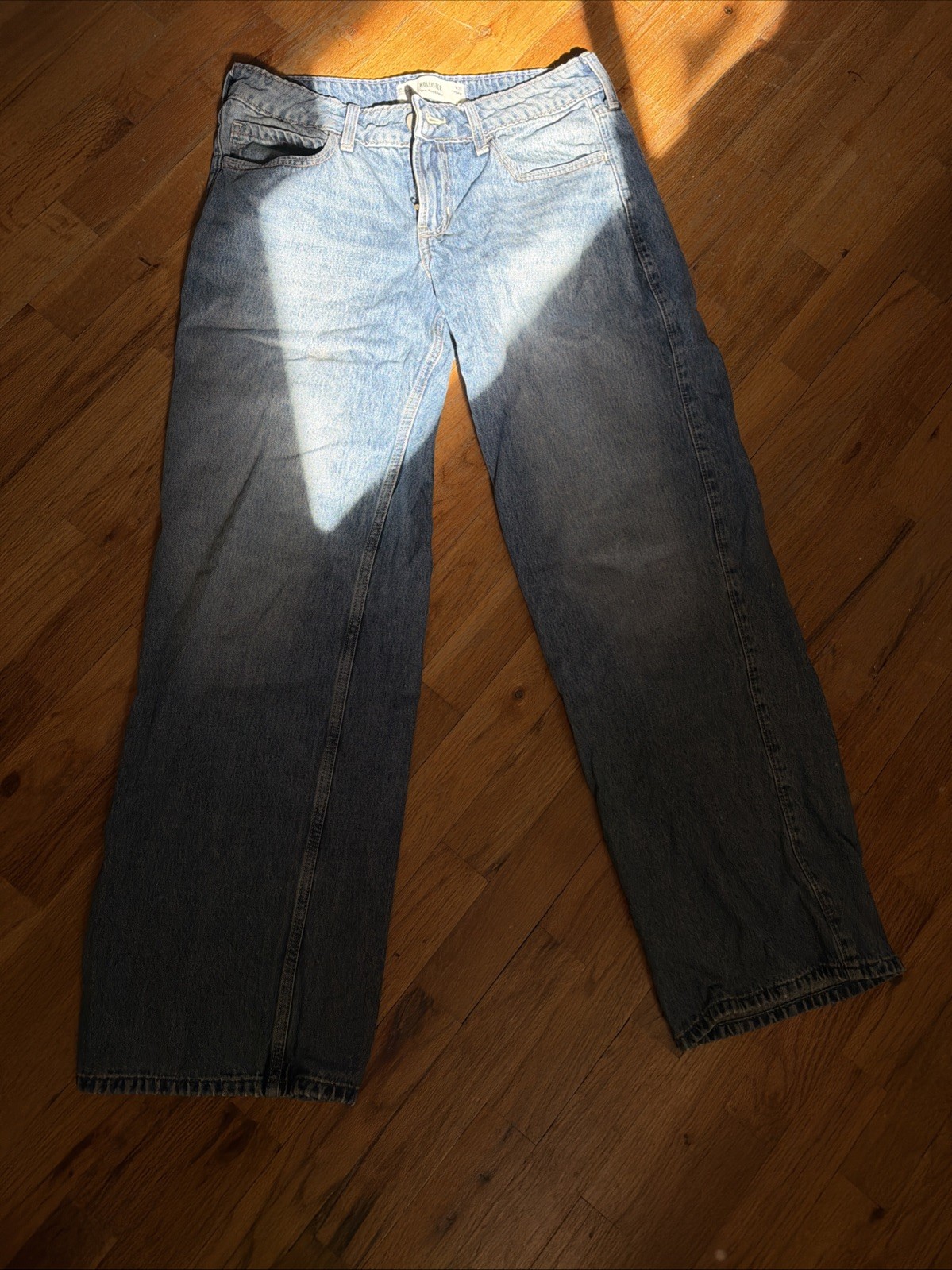 Hollister Low Rise Baggy Blue Jeans Women’s W28