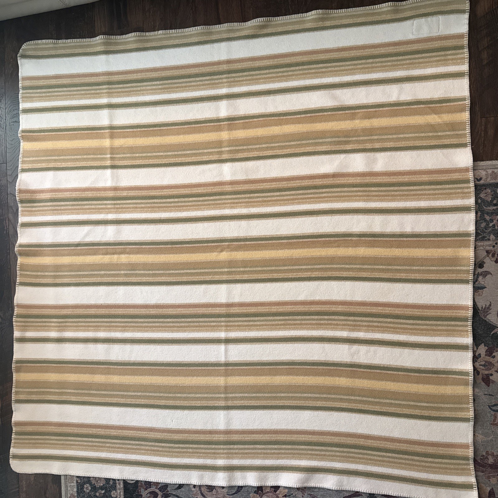 0823 VTG Woolrich Home Blanket Throw Striped Fleece 53”/53” 90\'s Multicolor 0823 VTG Woolrich Home Blanket Throw Striped Fleece 53”/53” 90\'s Multicolor