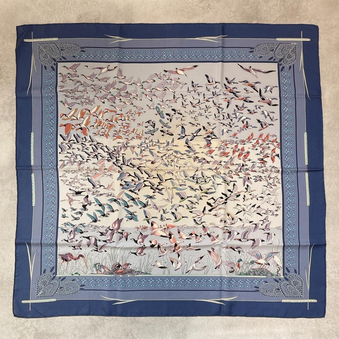 Hermes Carre 90 Silk Scarf Libres Comme L\'Air Birds Duck Blue excellent gift