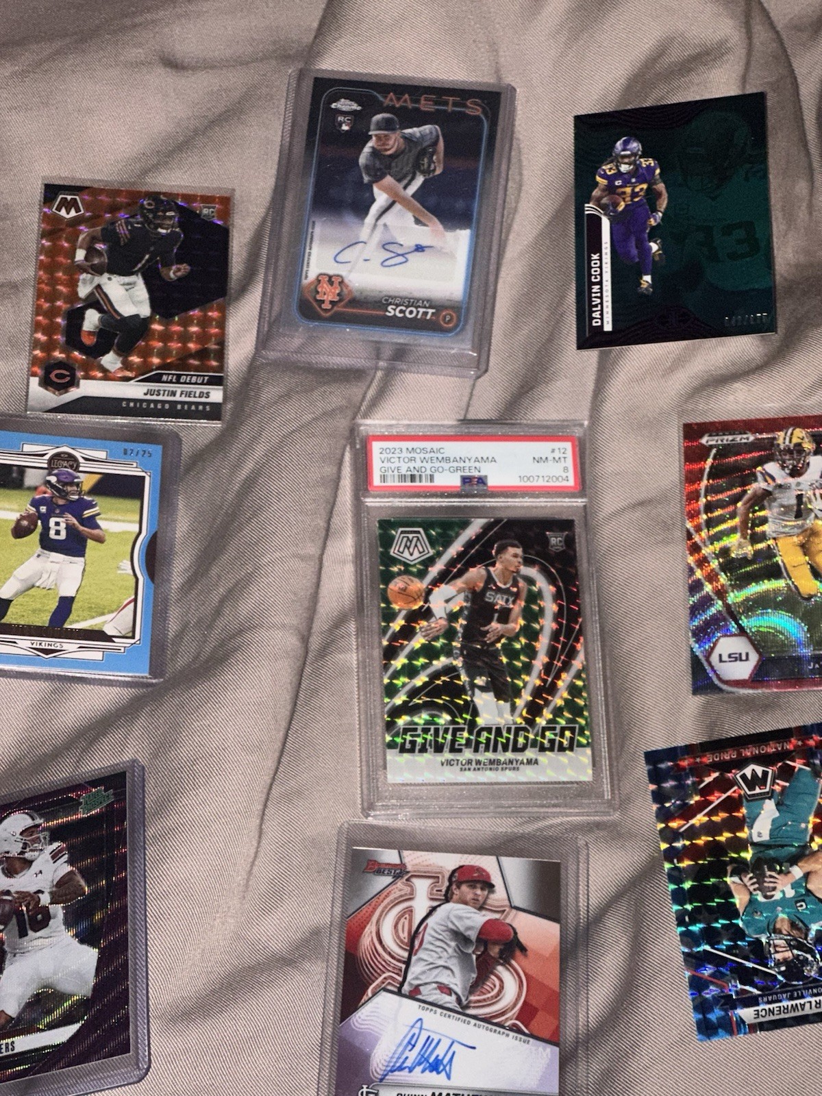 HUGE 700+ Sports Card LOT Numbered Auto Patch Ssp NBA NFL MLB Vintage 60s-2026 HUGE 700+ Sports Card LOT Numbered Auto Patch Ssp NBA NFL MLB Vintage 60s-2026