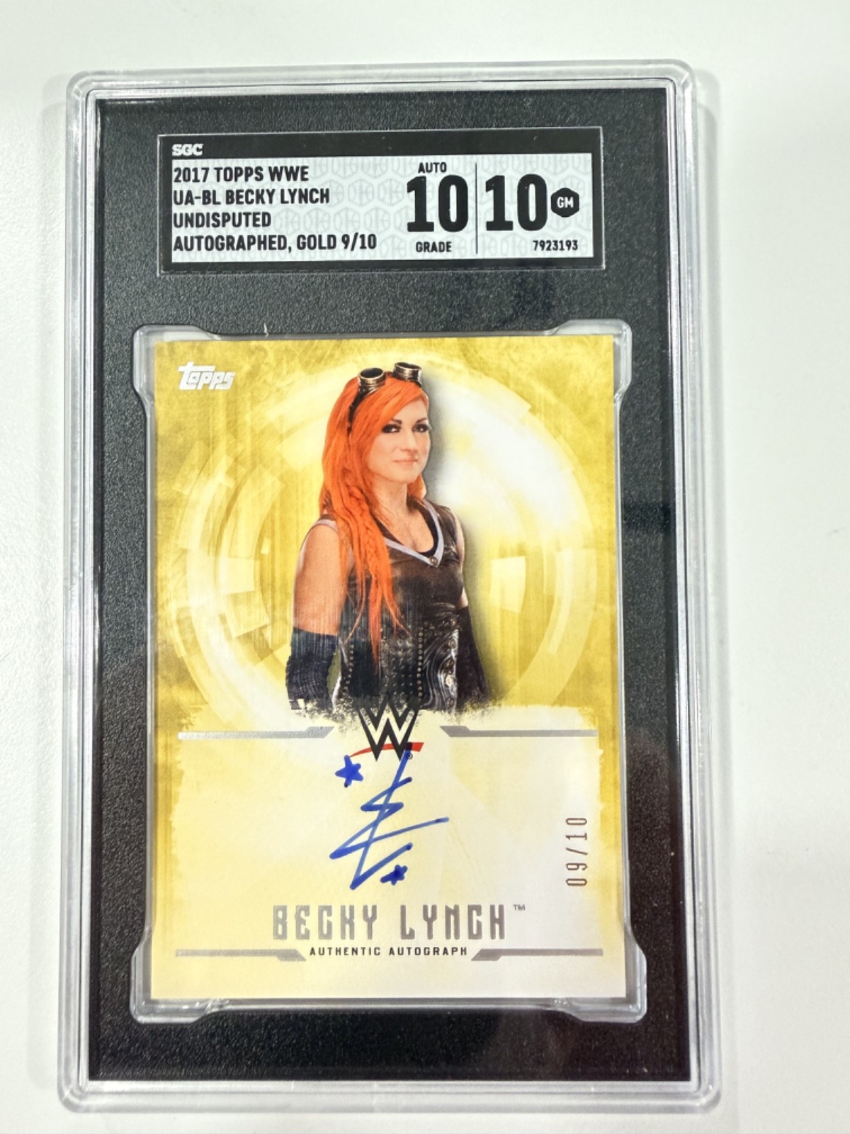 2017 WWE Topps Undisputed  Becky Lynch Autograph 9/10