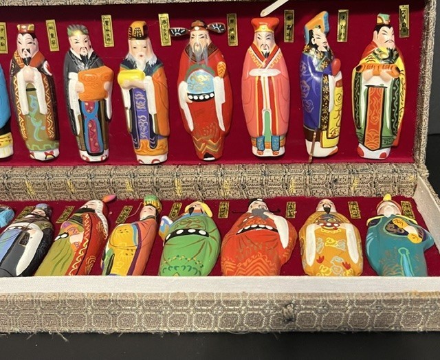 Vtg Chinese Emperor Clay Figurines 20pc Box Set & Matching 3D Opera Shadow Boxes