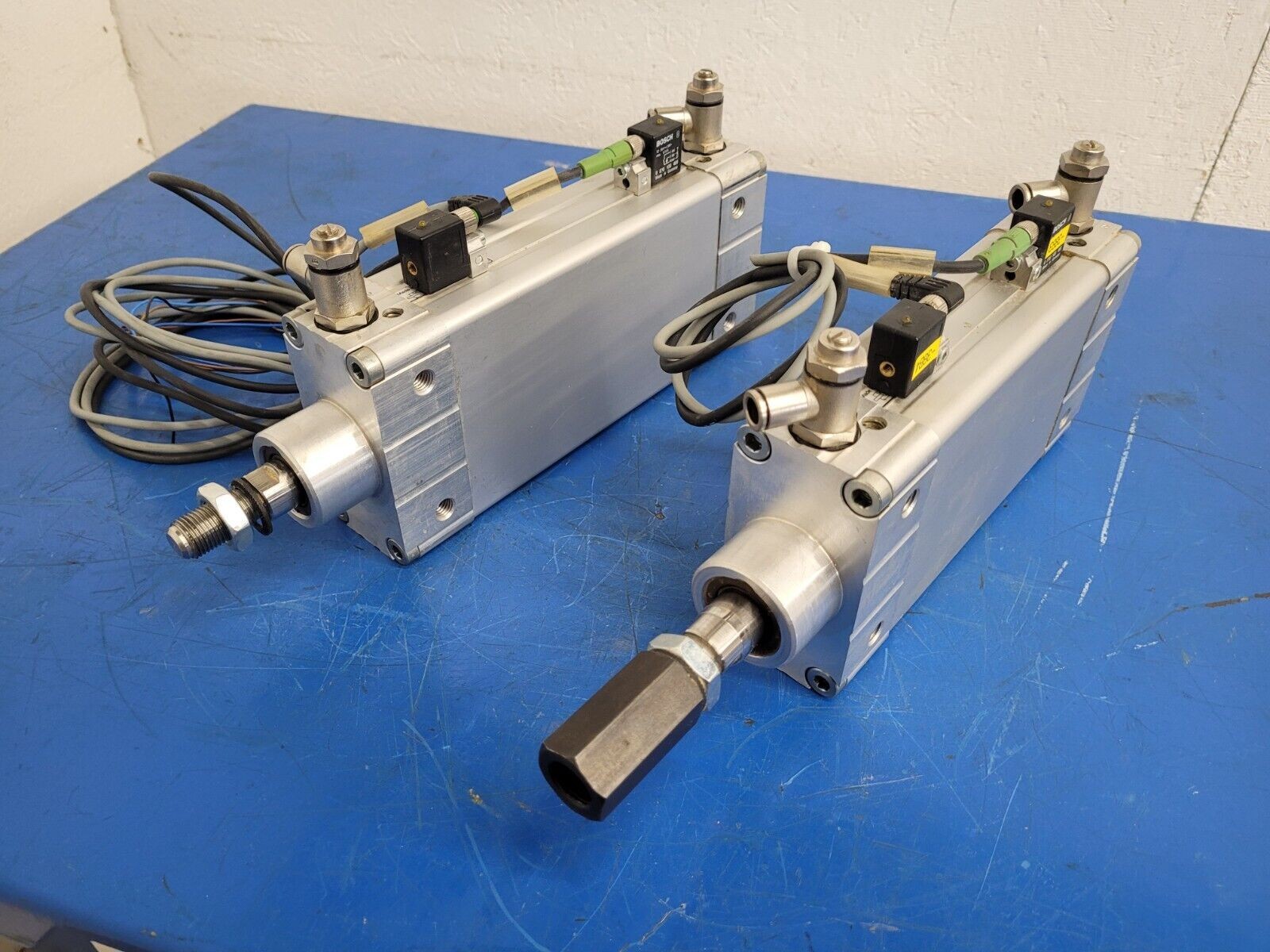 Lot of 2x BOSCH Pneumatic Air Cylinder 0 822 366 005 63D 0125 63/0125 63/0100