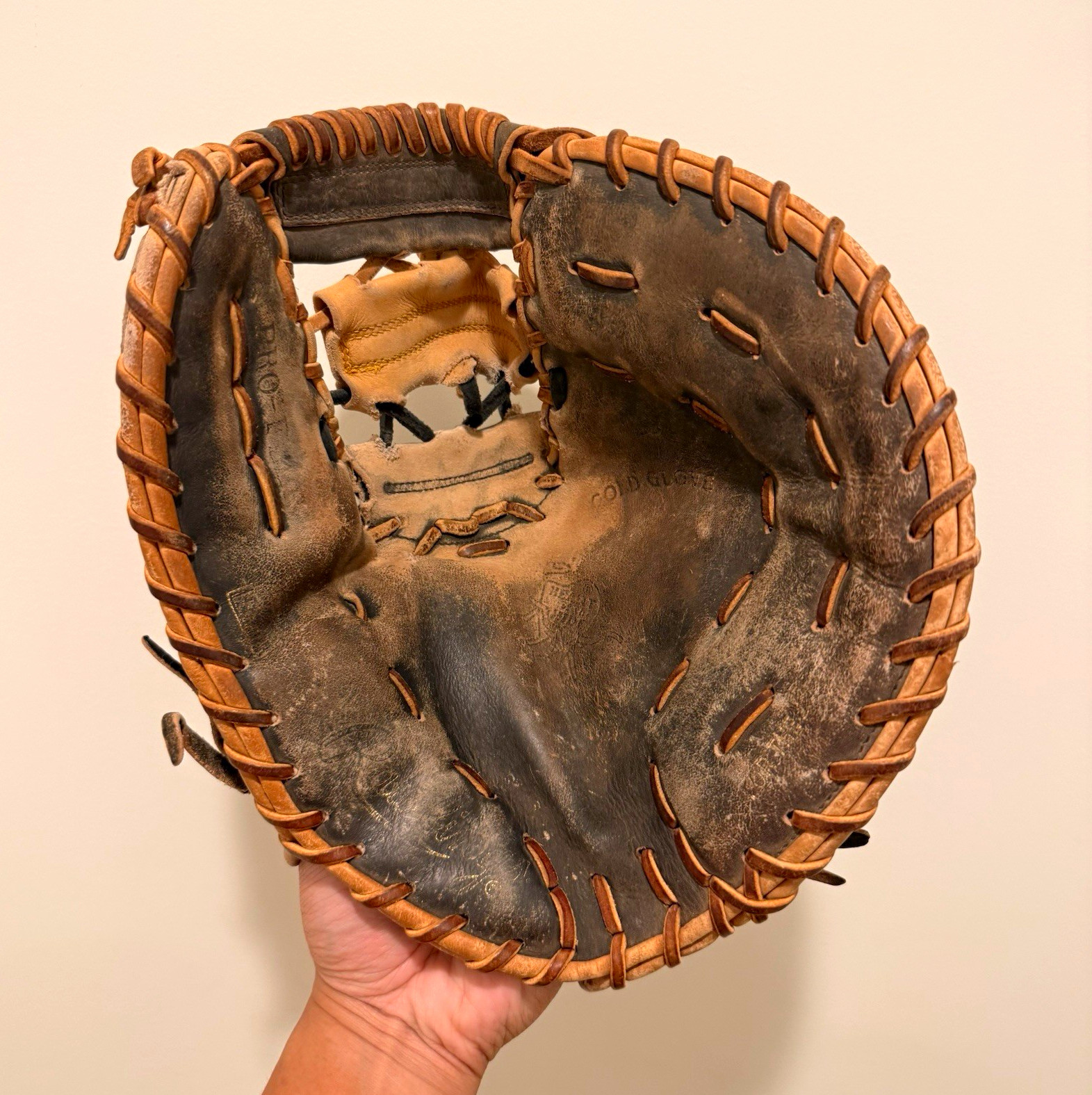 Rawlings Heart of the Hide First Base Glove, Right Hand Throw HOH