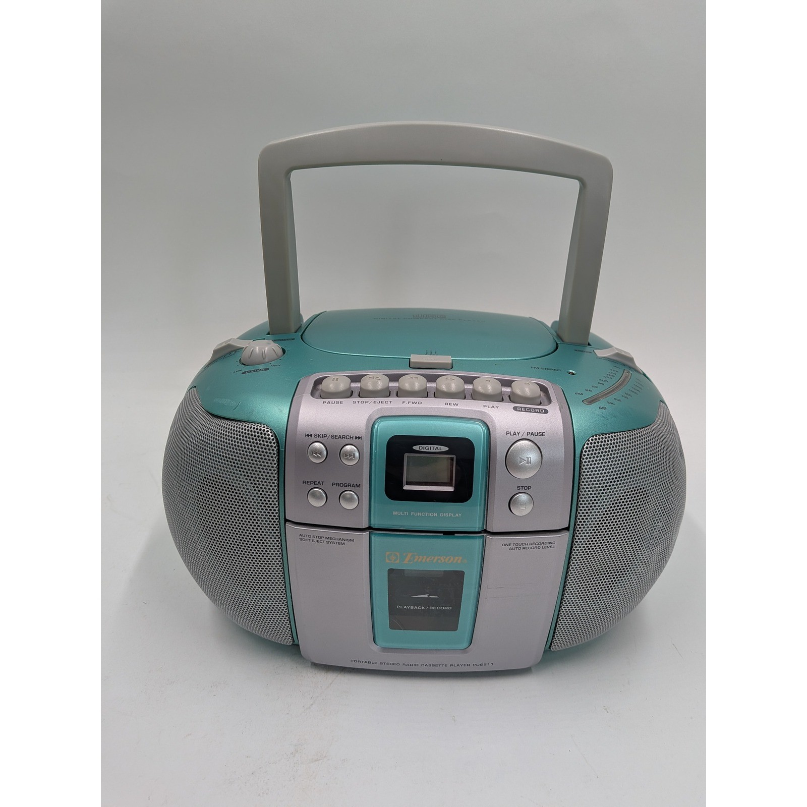 Emerson PD6511WG Portable CD Cassette Radio Boombox Teal Y2K Vintage 2001 Emerson PD6511WG Portable CD Cassette Radio Boombox Teal Y2K Vintage 2001