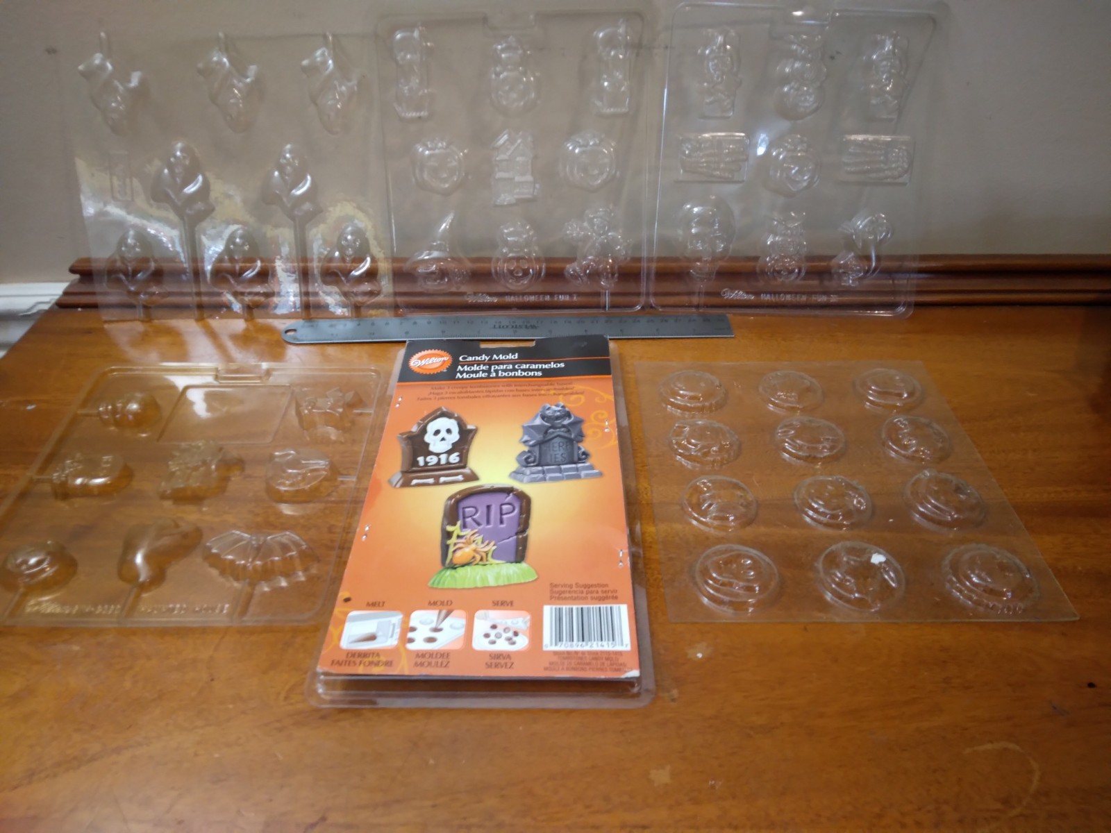 52 Vtg. Wilton HALLOWEEN Candy Molds and 2 unmarked  Lot