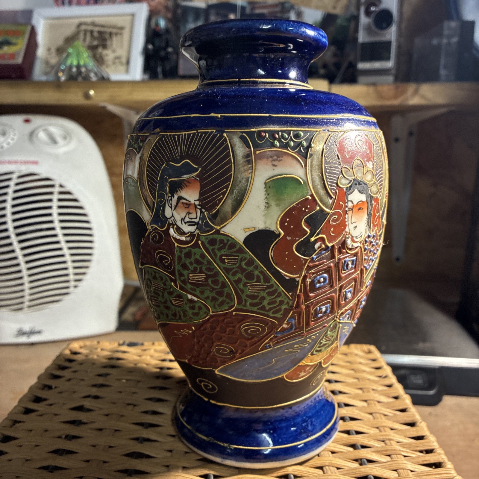 ANTIQUE JAPANESE SATSUMA GILDED COLBAL BLUE VASE  WITH IMMORTAL GODDESS 