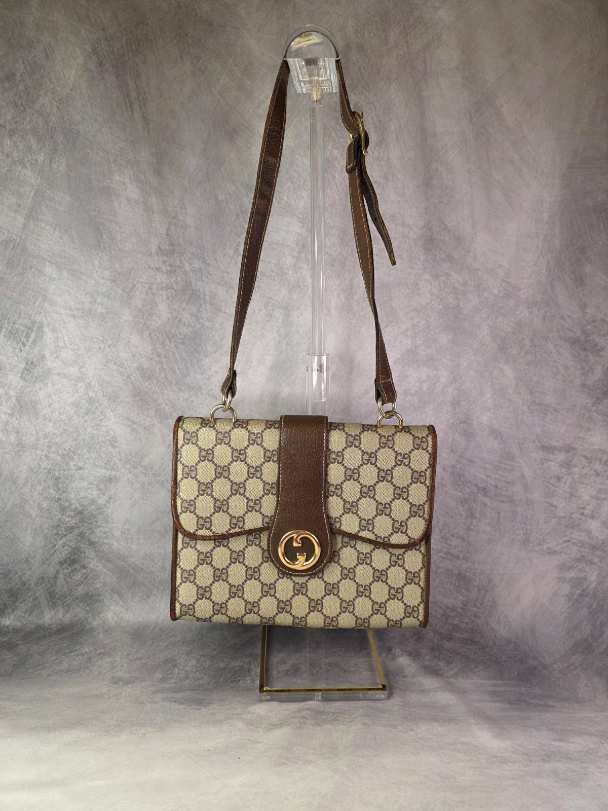 Authentic Vintage Gucci GG Supreme Flap Crossbody Bag Brown Leather
