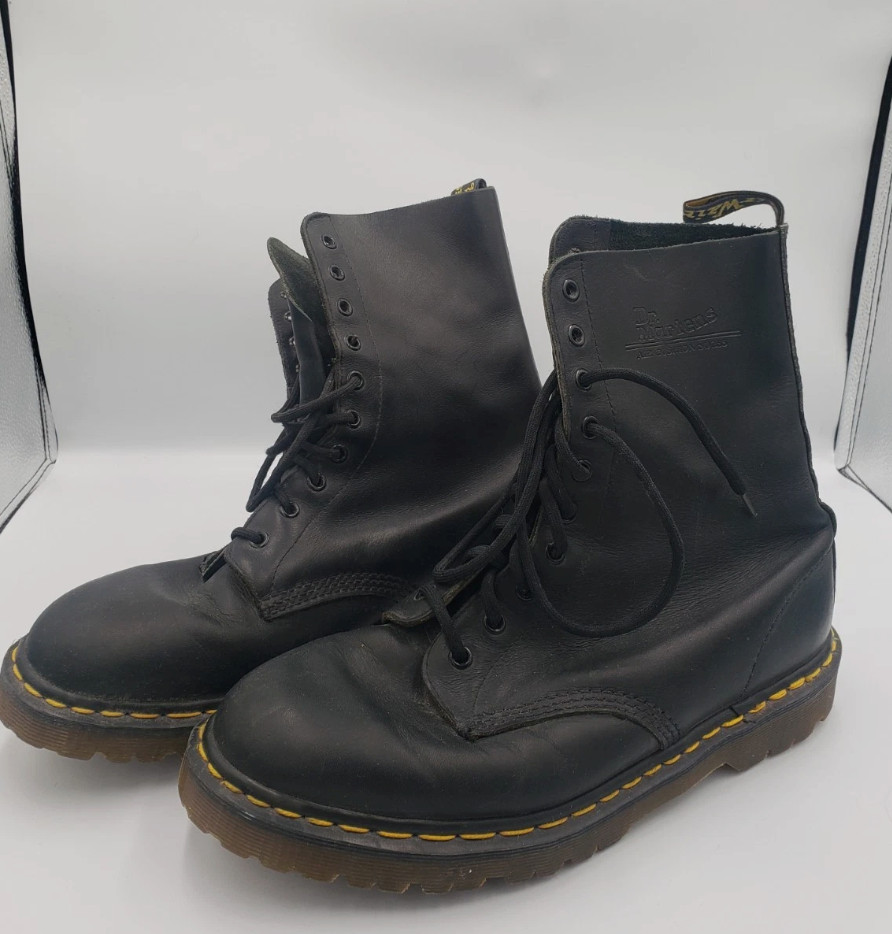 Dr. Martens 1460 Virginia Black Leather Boots Size US M10