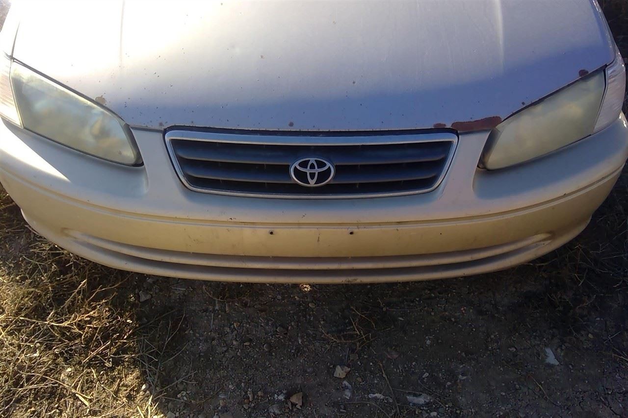 Grille Upper Fits 00-01 CAMRY 616869
