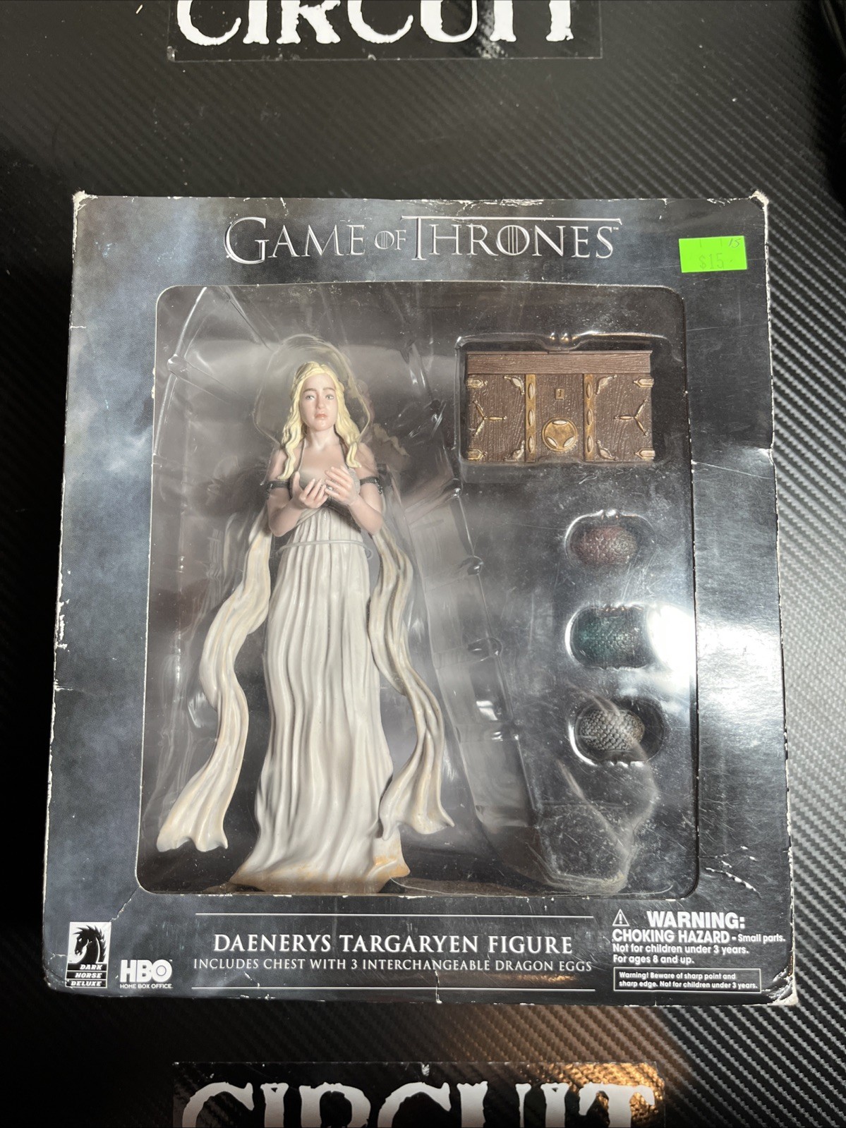 Game of Thrones Daenerys Targaryen Statue with Dragon Eggs (Dark Horse 2014) Game of Thrones Daenerys Targaryen Statue with Dragon Eggs (Dark Horse 2014)