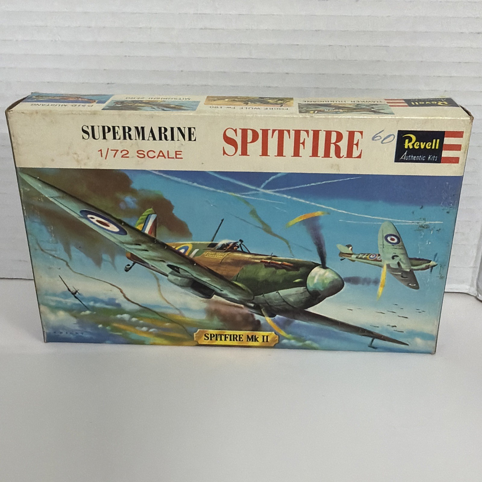 Revell Supermarine Spitfire Mk II WWII 1963 1:72 Model Kit H-611:60 Complete