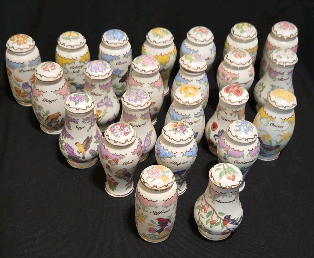 Lenox Rare Birds and Blossoms 23 Porcelain Spice Jar Set 1994 Vintage Lenox Rare Birds and Blossoms 23 Porcelain Spice Jar Set 1994 Vintage
