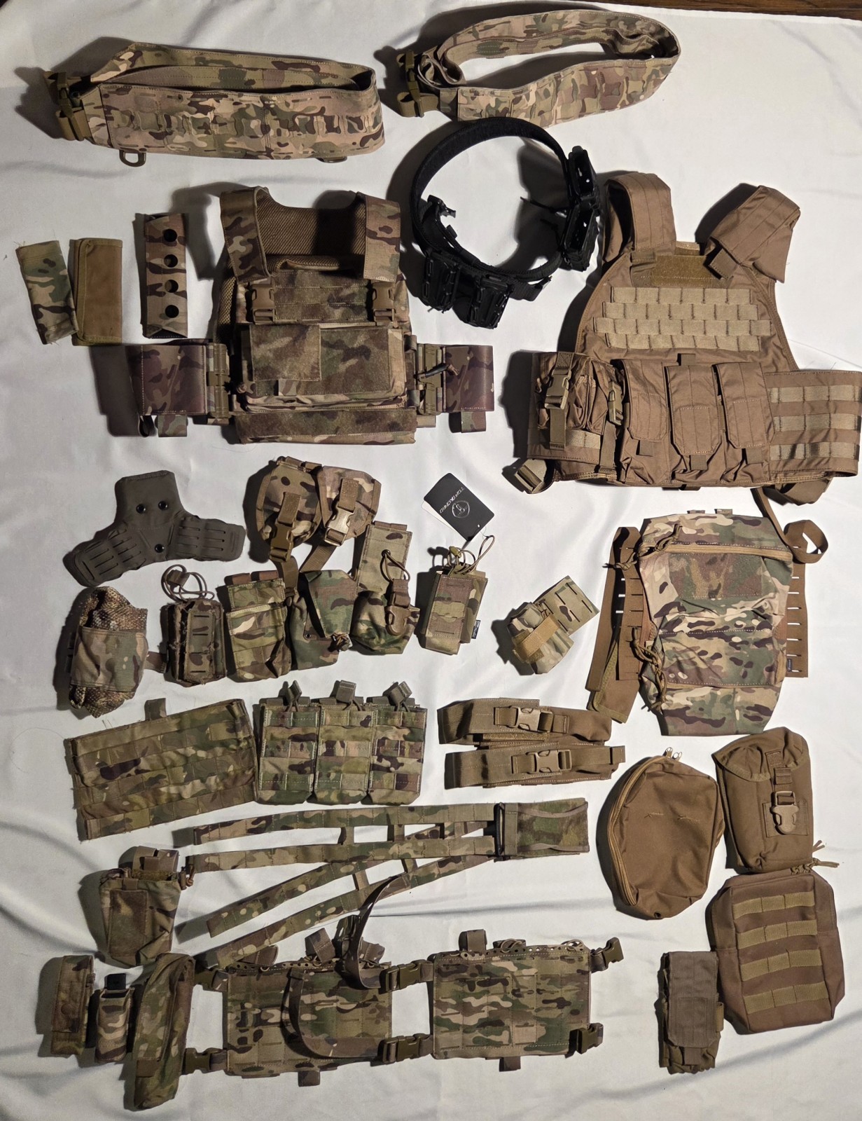 Airsoft Gear Lot Coyote Multicam Plate Carriers, Rigs & Pouches.