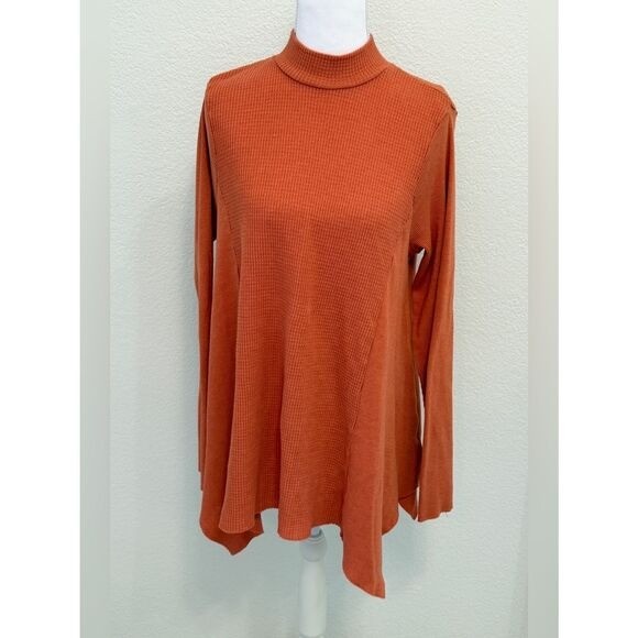 T.La Anthropologie Rust Orange Waffle Knit Mock Neck Sharkbite Hem Top Small