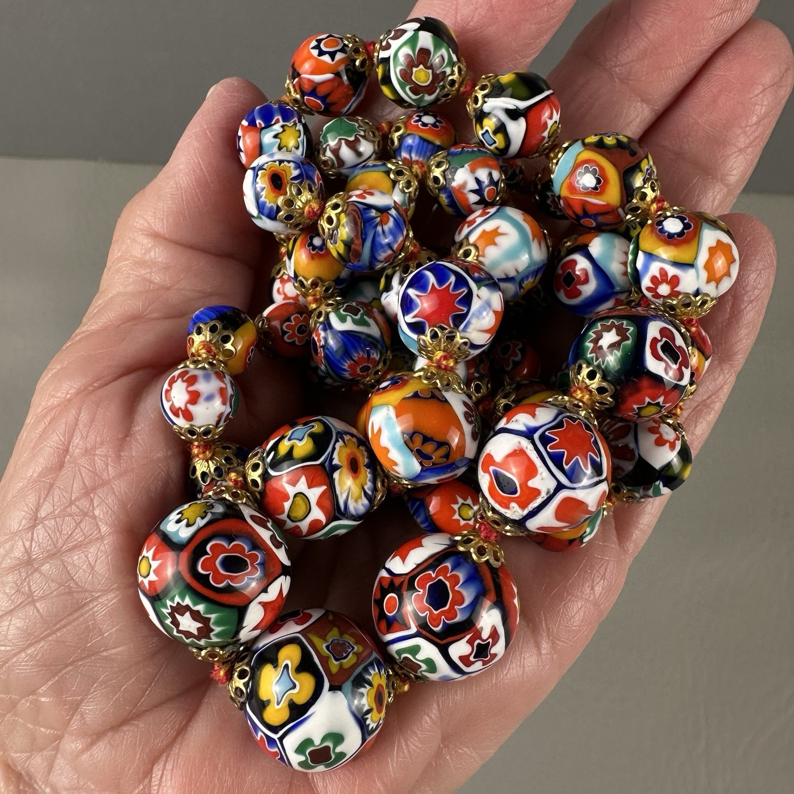 Vintage Millefiori Glass Bead Necklace Venetian Style Graduated 16mm 28\