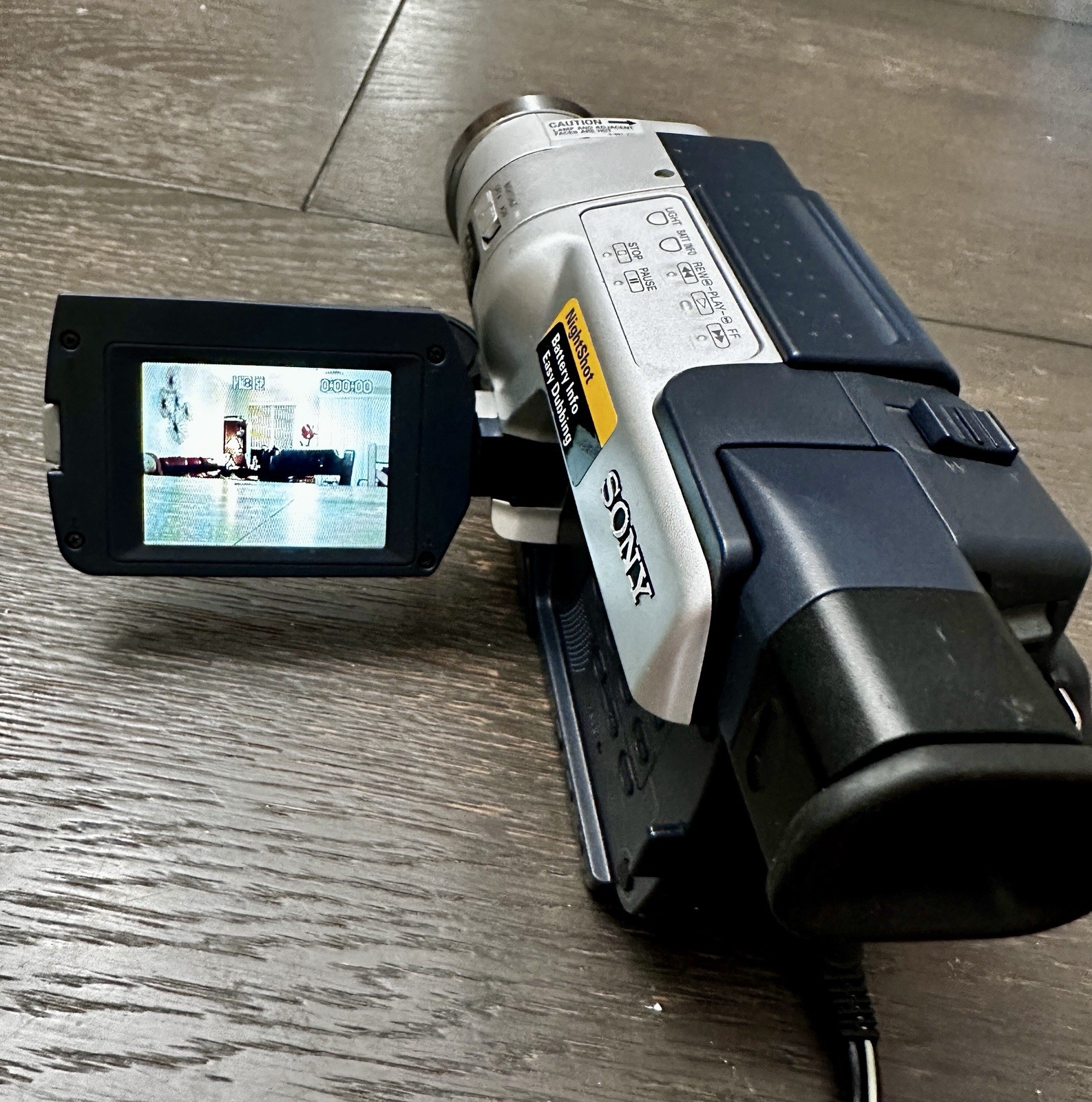 TESTED Sony Handycam CCD-TRV118 8mm Hi8 Camcorder w/Nightshot And Case