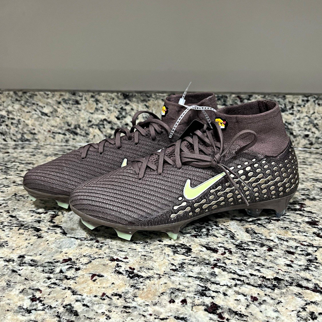 Nike Mercurial Superfly 10 Elite FG Kylian Mbappé Plum Eclipse FQ8692-200 size 9 Nike Mercurial Superfly 10 Elite FG Kylian Mbappé Plum Eclipse FQ8692-200 size 9