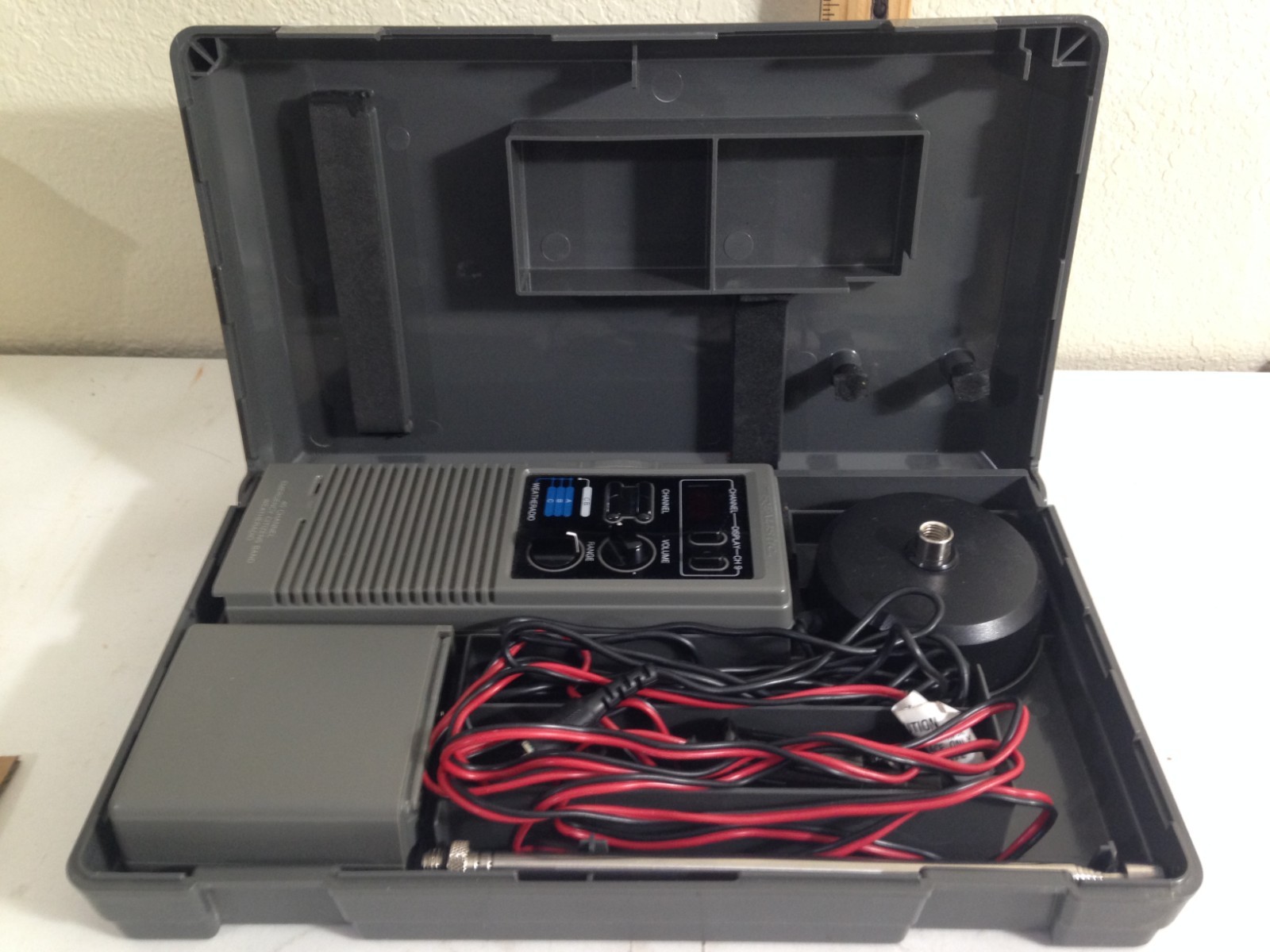 Vtg Realistic TRC-475 40 Channel CB Weather Radio Emergency Citizens Band